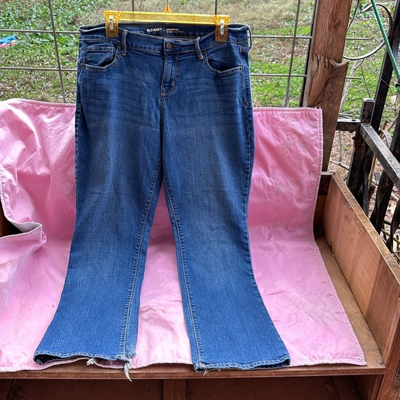 Old Navy Original Mid-Rise Denim Blue Jeans Petite Frayed Hem Distressed 12P - Picture 9 of 16